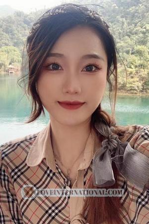 202708 - Siqi Age: 25 - China