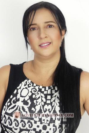 202982 - Nidia Age: 44 - Colombia