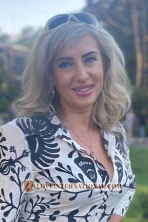 204334 - Lesya Age: 48 - Ukraine