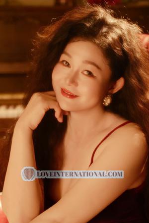 224926 - Lily Age: 54 - China