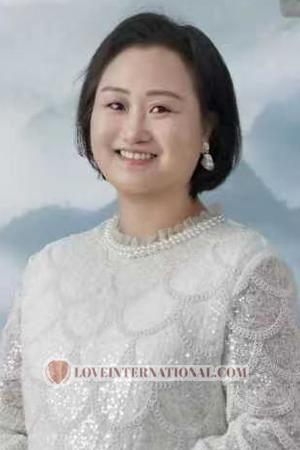 226061 - Lily Age: 48 - China