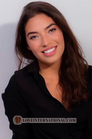 227971 - Ana Karen Age: 28 - Mexico